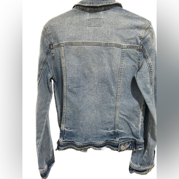 Universal Threads Denim Jacket - Picture 2 of 5